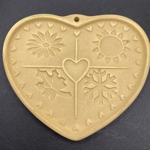 1997 Seasons of the Heart cookie‎ mold